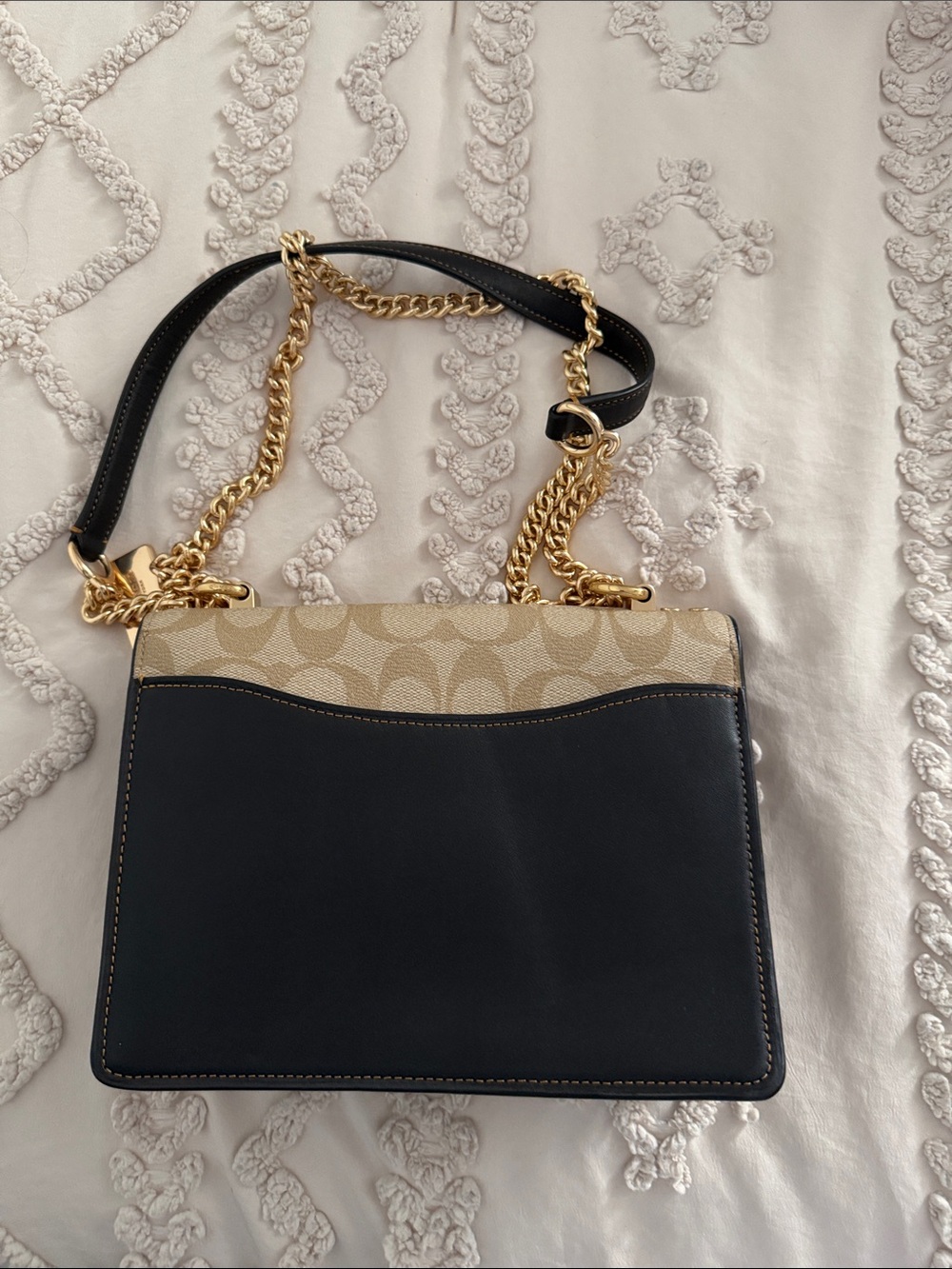 Coach Two-Tone Signature Crossbody Bag - Beige & Black - Picture 2 of 4